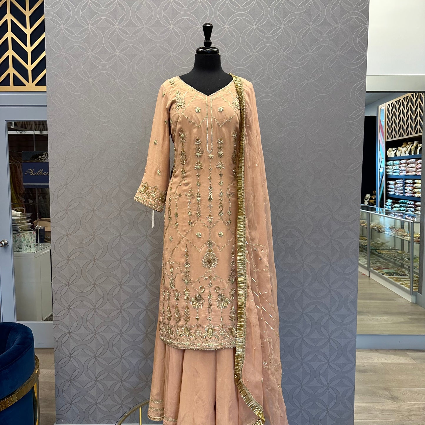 Peach Sharara
